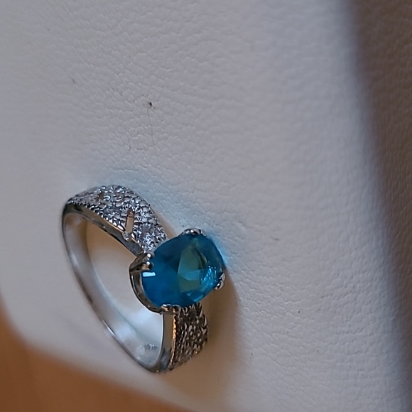 Multiple Rings size Small New - Picture 4 of 5